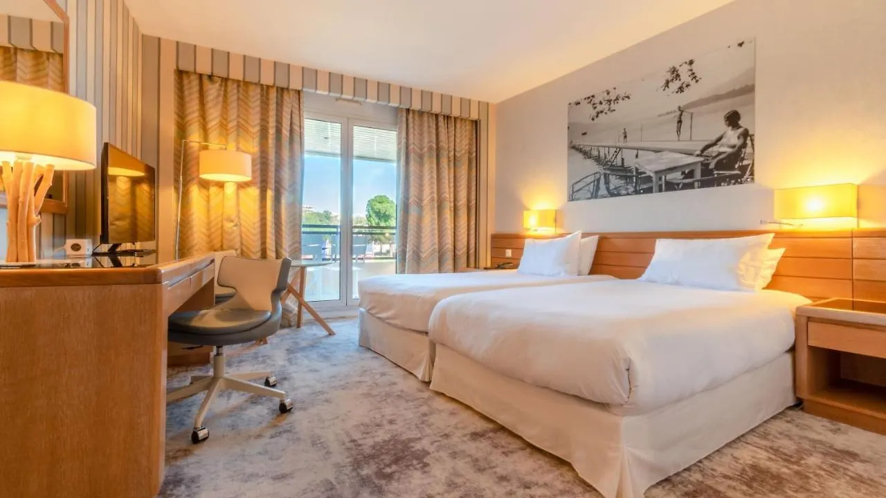 Holiday Inn Nice - Port St Laurent By Ihg Saint-Laurent-du-Var France