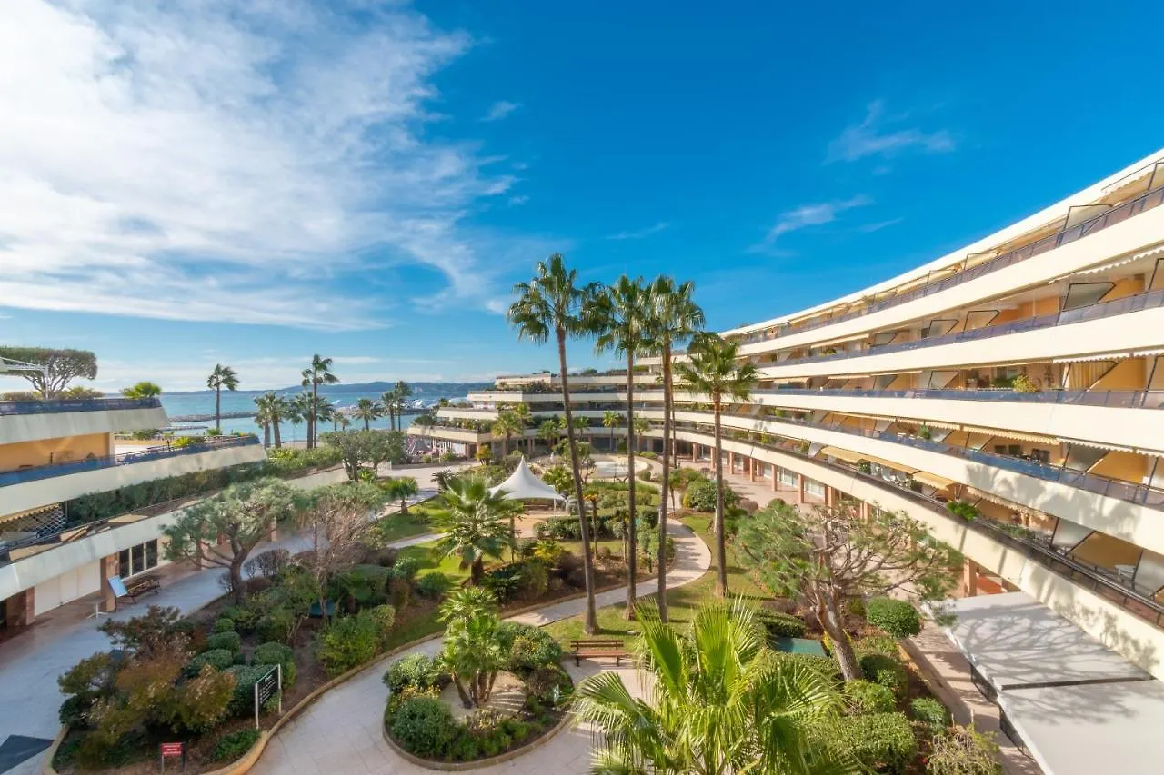 Hotel Holiday Inn Nice - Port St Laurent By Ihg Saint-Laurent-du-Var