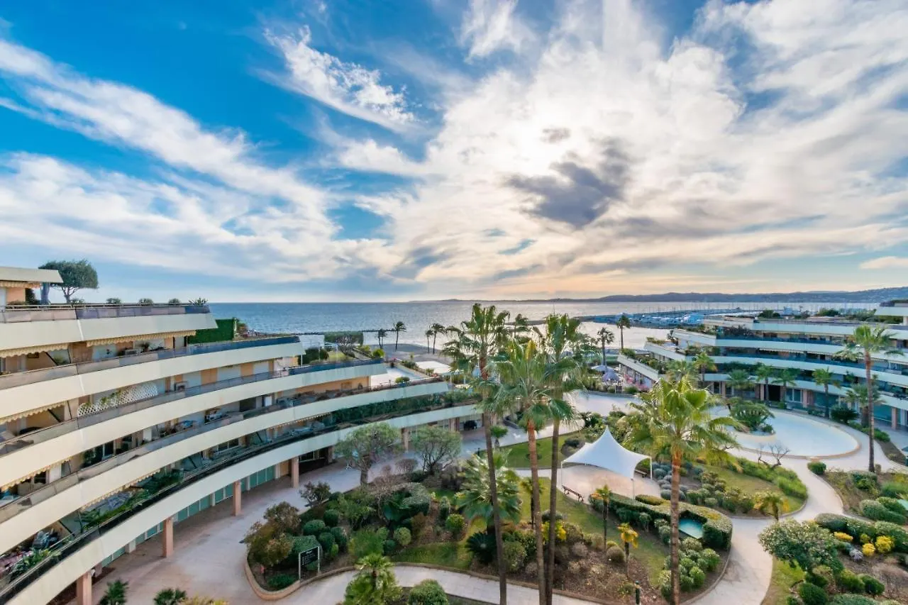 Holiday Inn Nice - Port St Laurent By Ihg Saint-Laurent-du-Var France