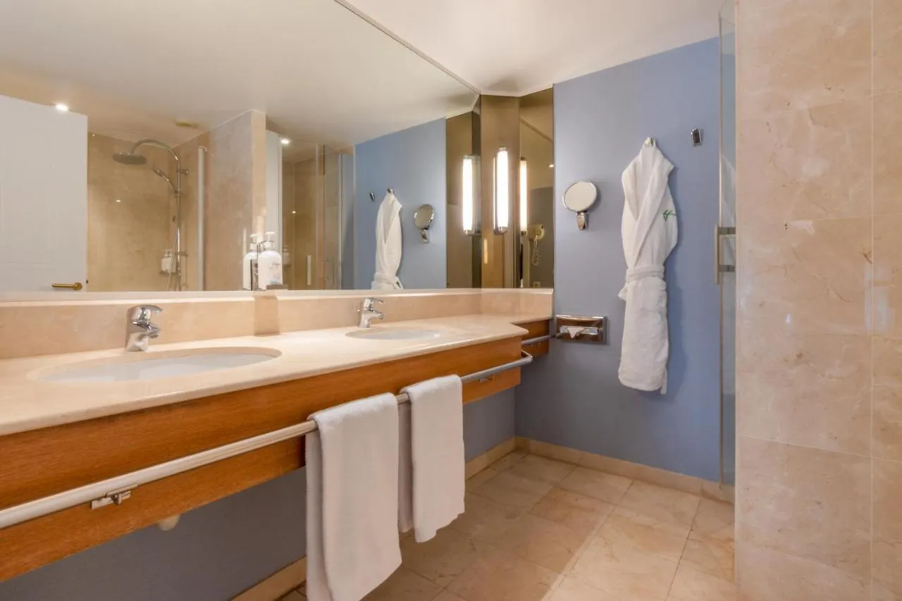 Holiday Inn Nice - Port St Laurent By Ihg Saint-Laurent-du-Var Hotel