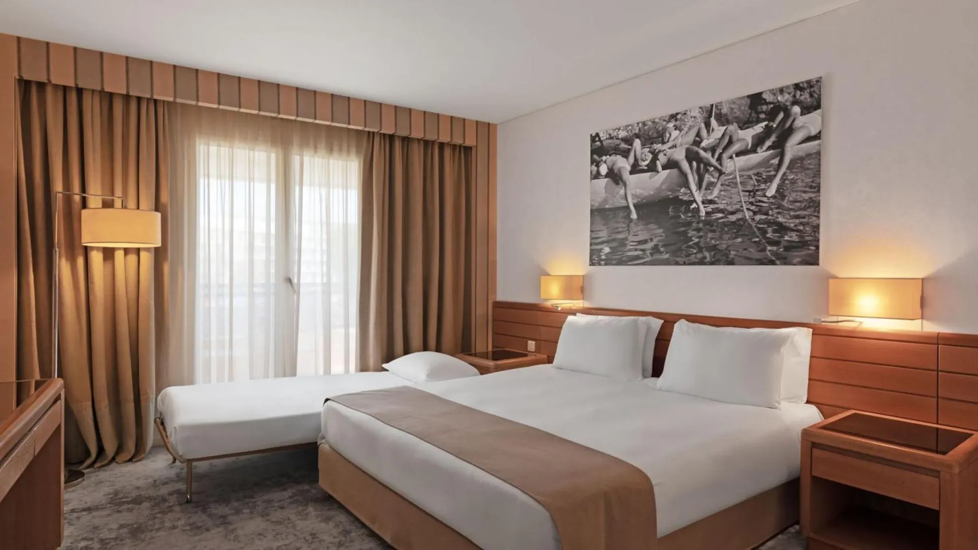 Holiday Inn Nice - Port St Laurent By Ihg Saint-Laurent-du-Var Hotel
