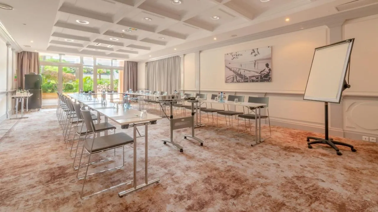 Holiday Inn Nice - Port St Laurent By Ihg Saint-Laurent-du-Var Francia