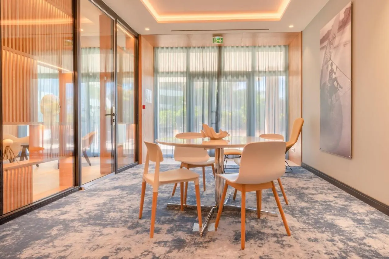 Hotel Holiday Inn Nice - Port St Laurent By Ihg Saint-Laurent-du-Var