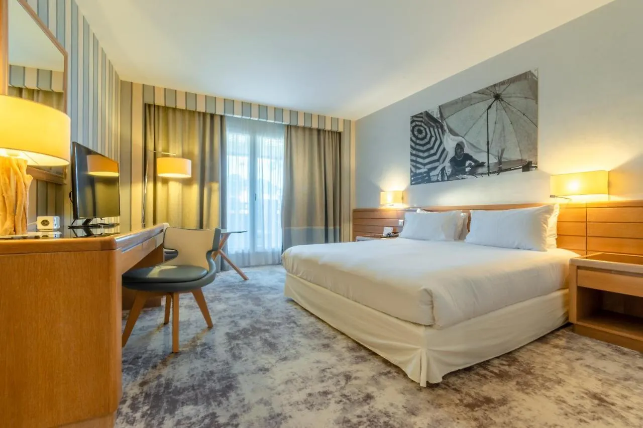 Holiday Inn Nice - Port St Laurent By Ihg Saint-Laurent-du-Var Hotel