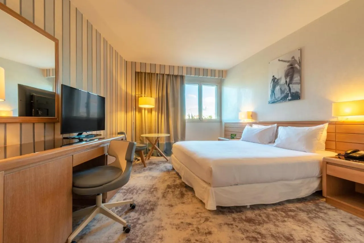 Holiday Inn Nice - Port St Laurent By Ihg Saint-Laurent-du-Var Hotel
