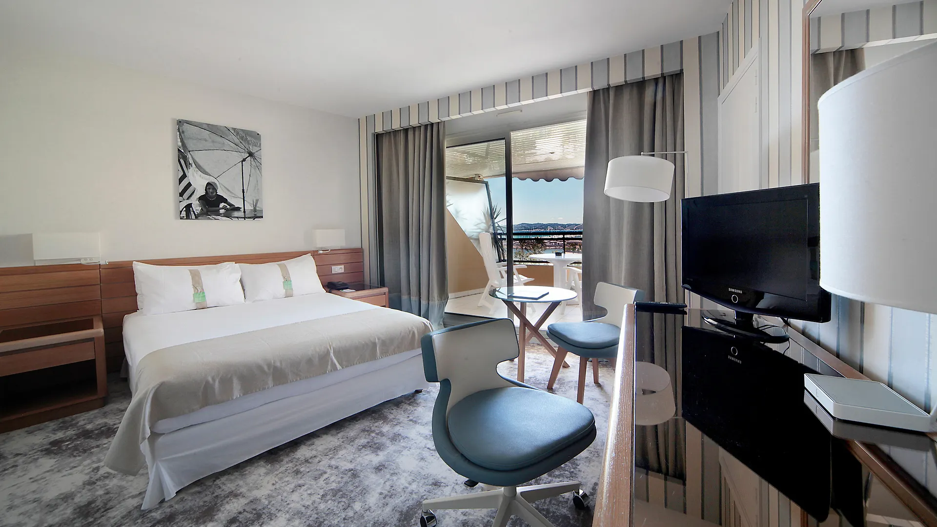 Holiday Inn Nice - Port St Laurent By Ihg Saint-Laurent-du-Var Hotel