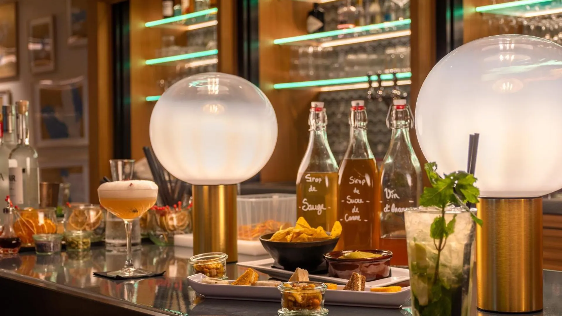 Holiday Inn Nice - Port St Laurent By Ihg Saint-Laurent-du-Var Hotel