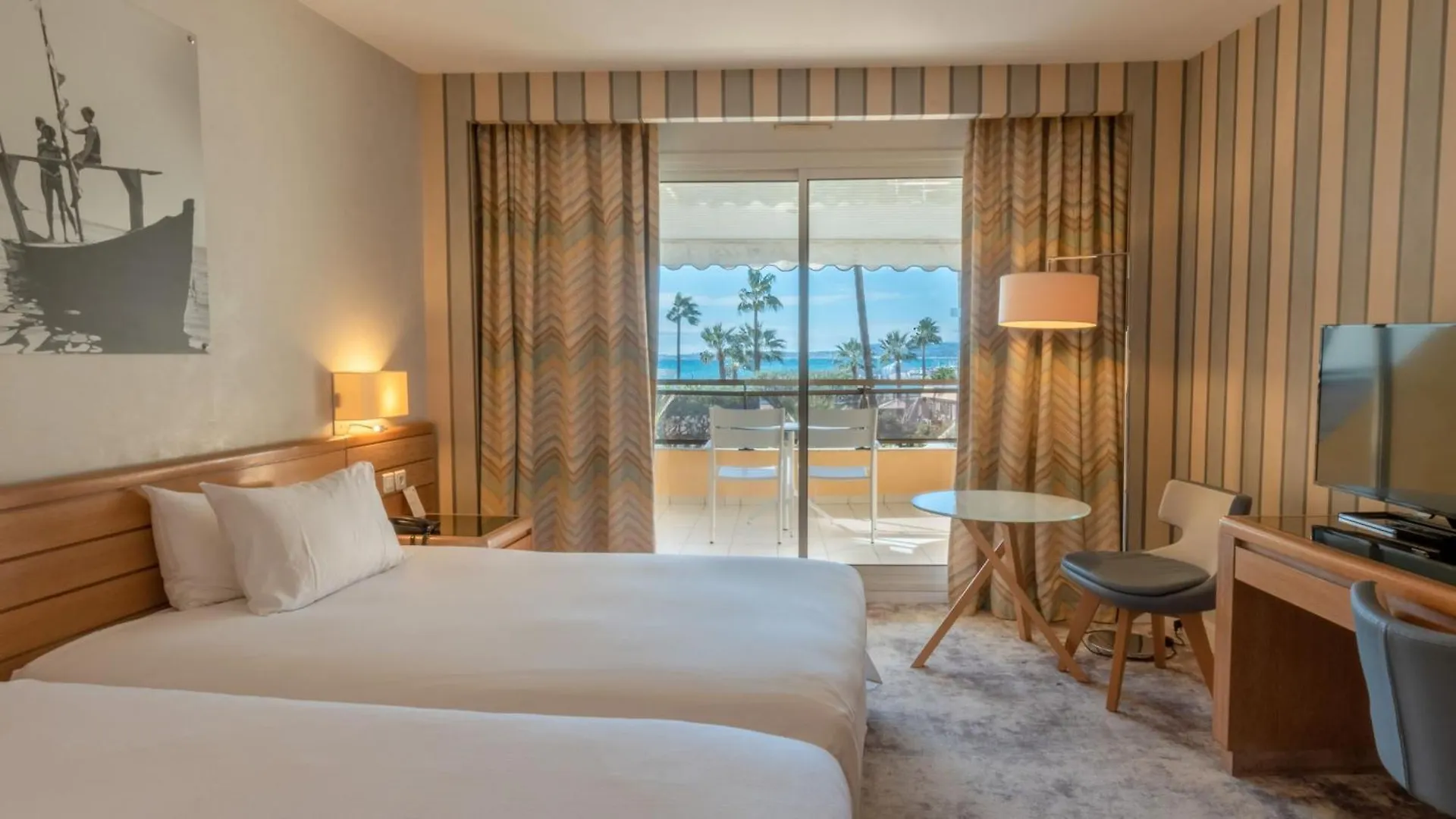 Hotel Holiday Inn Nice - Port St Laurent By Ihg Saint-Laurent-du-Var