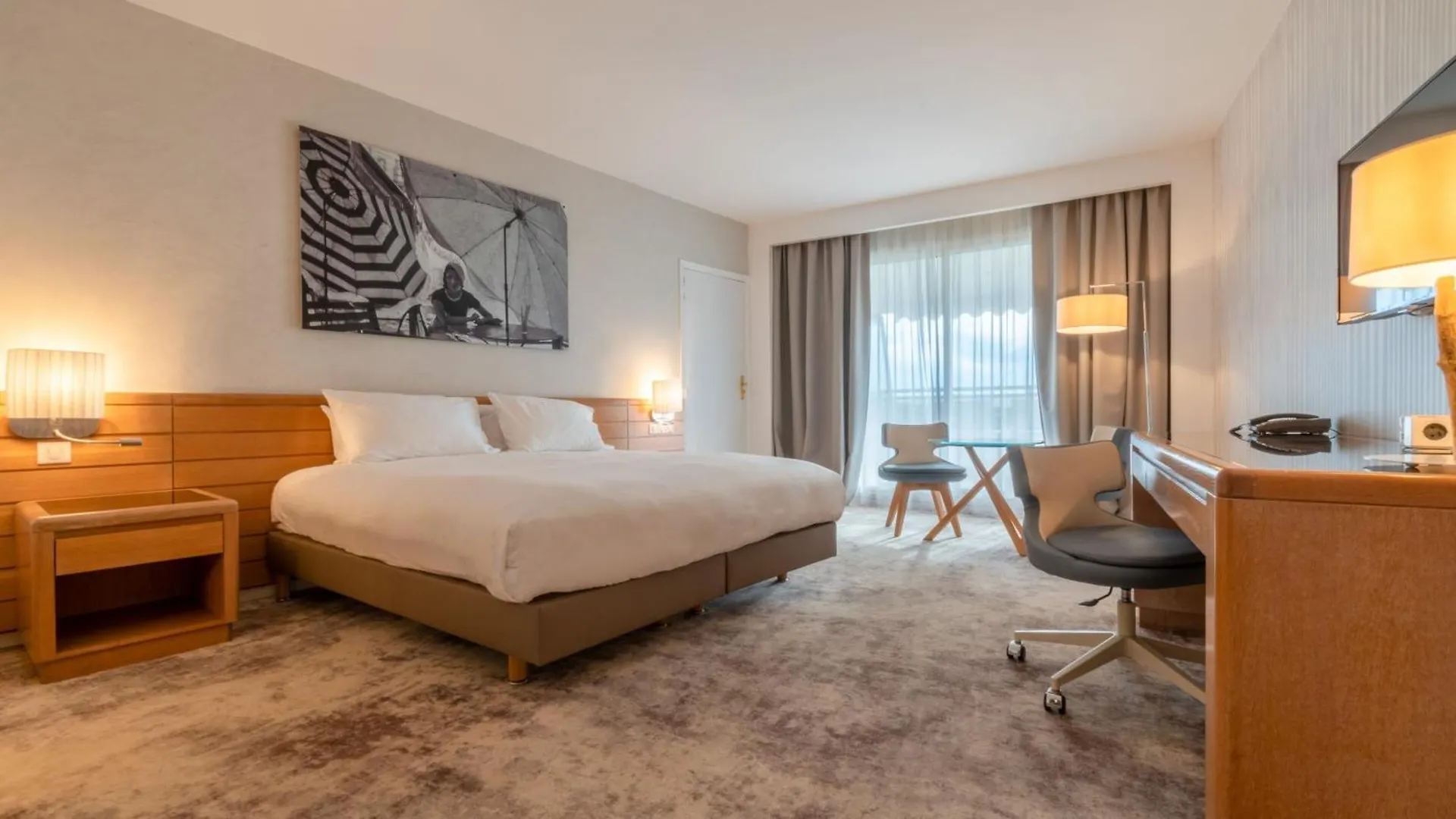 Holiday Inn Nice - Port St Laurent By Ihg Saint-Laurent-du-Var France
