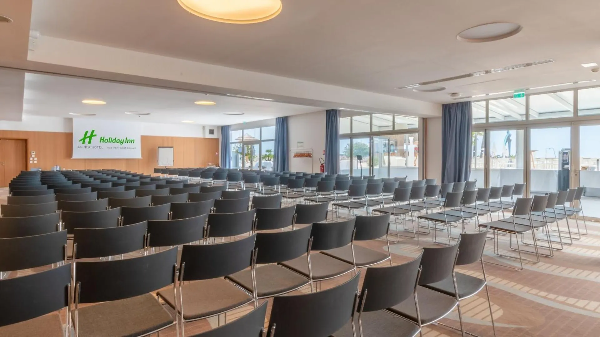 Holiday Inn Nice - Port St Laurent By Ihg Saint-Laurent-du-Var Francja